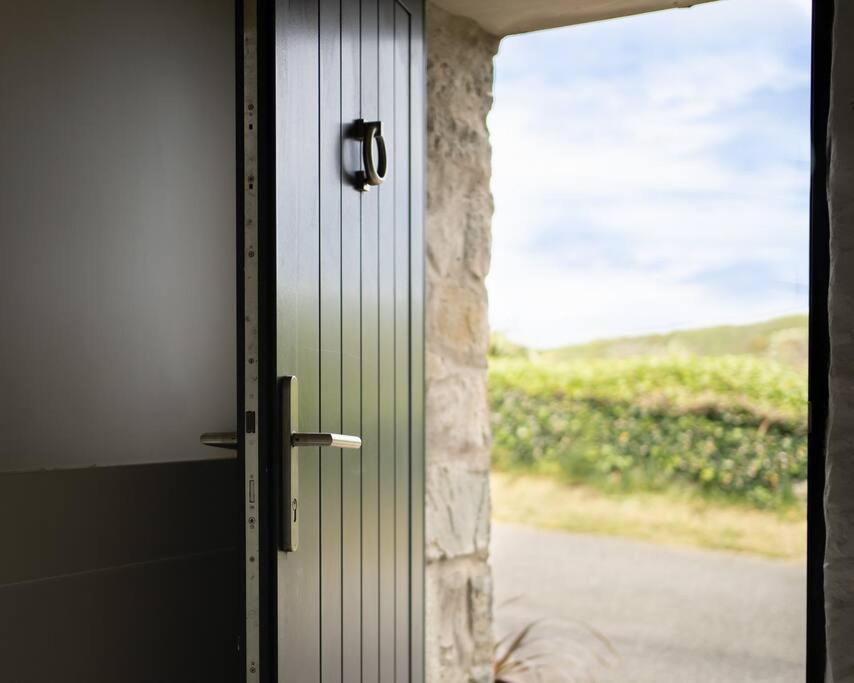 Cliff-Top Cottage On Coast Path W/Panoramic Views Trevine Exterior photo